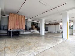 Gourmet East Kitchen (D16), Warehouse #574076321